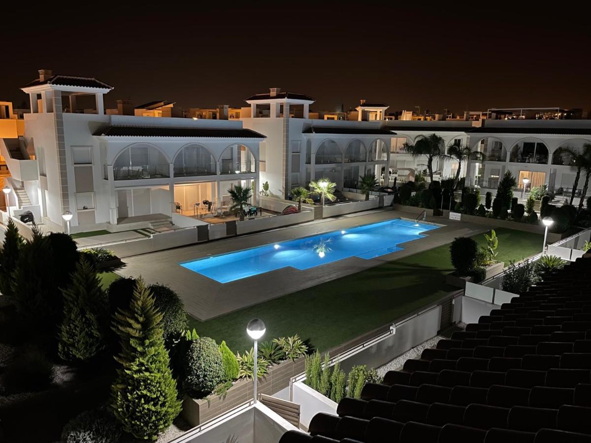 Fortuna Penthouse With Roof Terrace, Ac And Pool Rojales Buitenkant foto